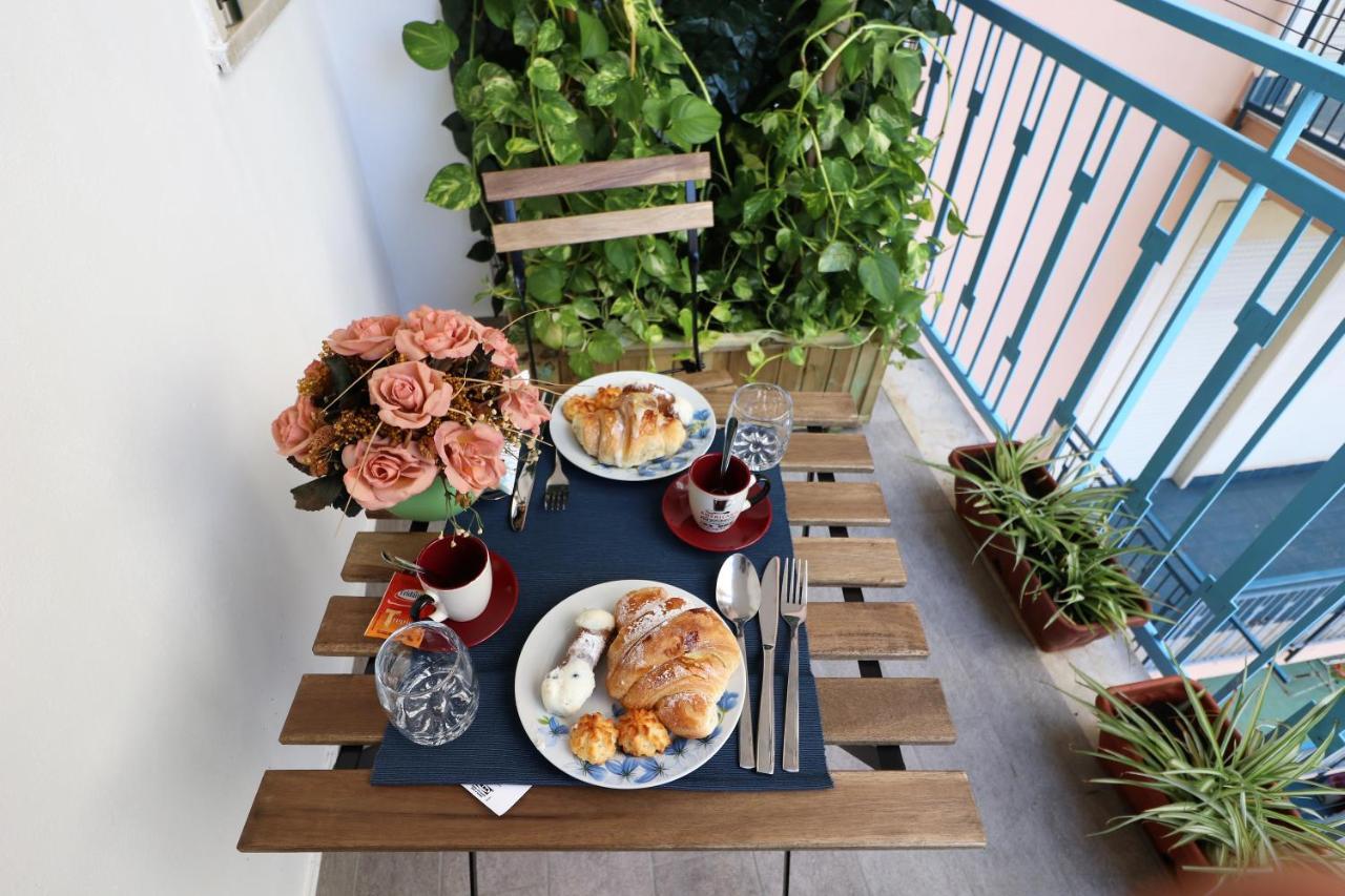 Camera Matrimoniale/Doppia con Letti Singoli con Balcone